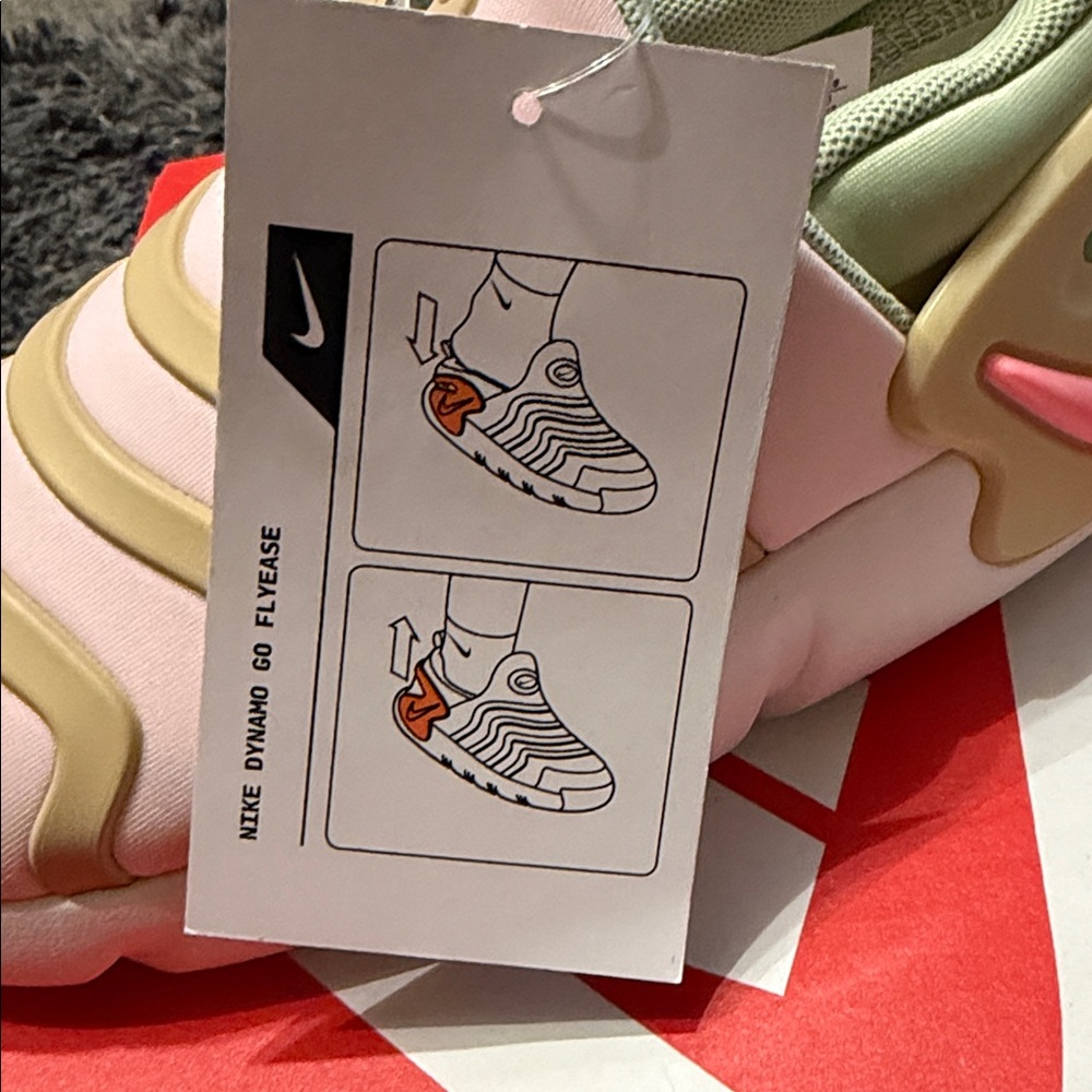 NWT* Nike Flyease Dynamo Go sz 1Y - Picture 7 of 10
